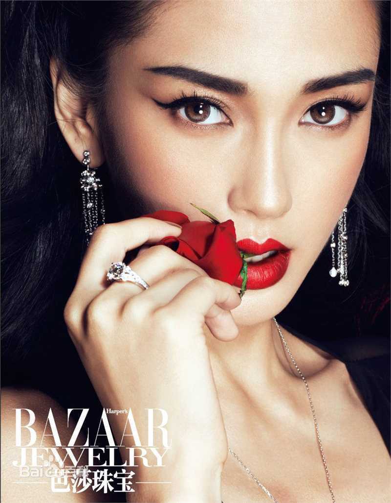 杨颖(Angelababy)最优质《时尚芭莎》杂志