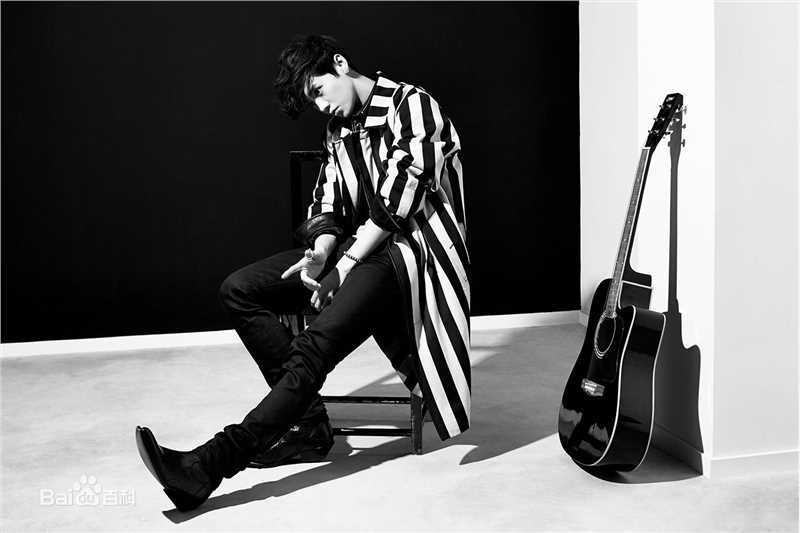 鹿晗(LUHAN)精选时尚图册