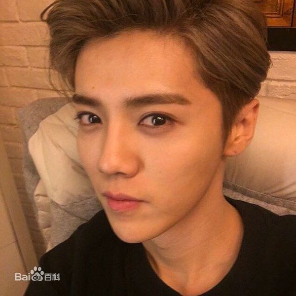 鹿晗(LUHAN)生活图片图册