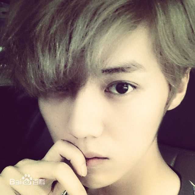 鹿晗(LUHAN)生活图片图册