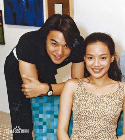 舒淇(Hsu Chi、Shu Qi、Hsu Kei)和冯德伦前后照片