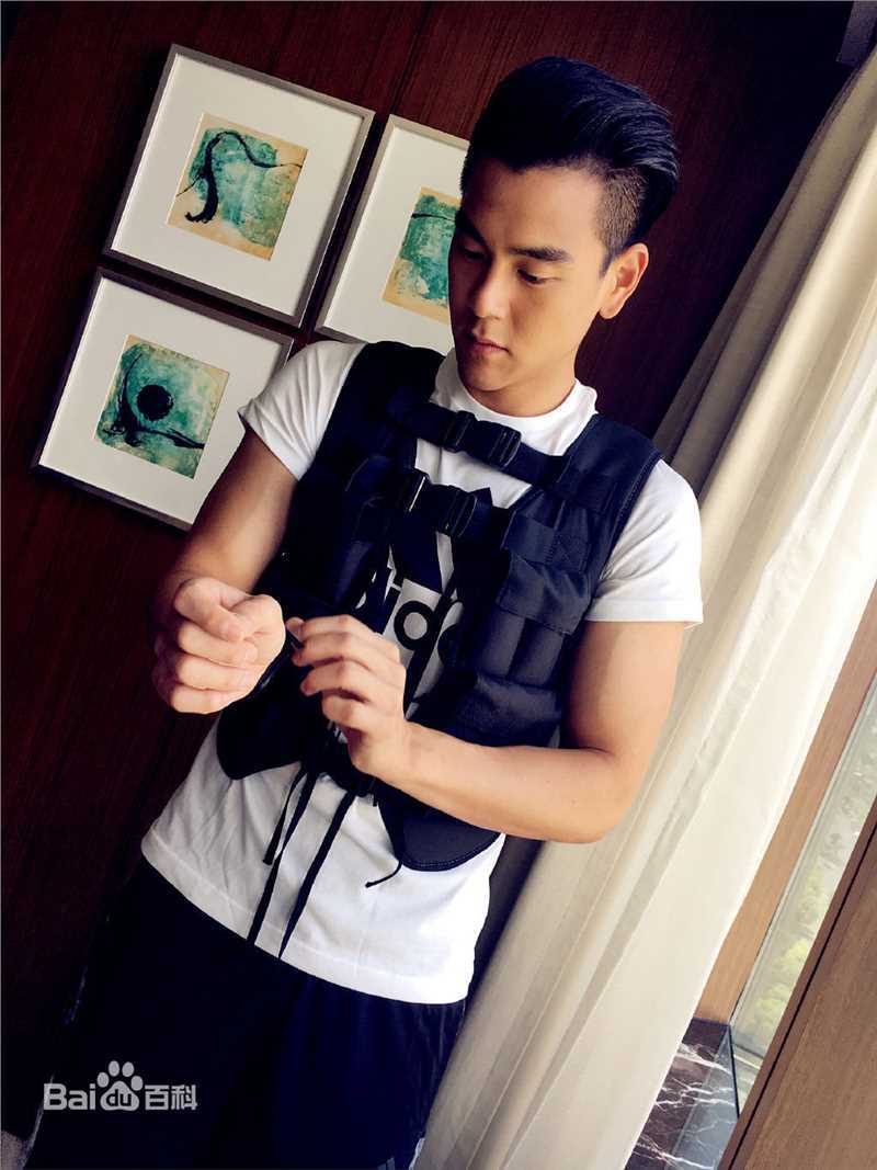 彭于晏(Eddie Peng Yuyan)上海阿迪活动生活照相册