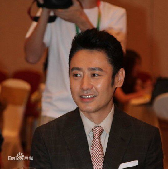 吴秀波活动宣传照生活照