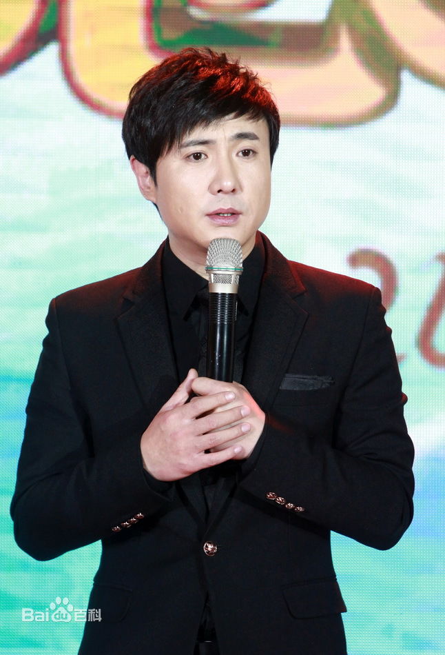 沈腾参加各种活动照片图册