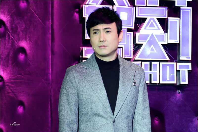 沈腾参加各种活动照片图册