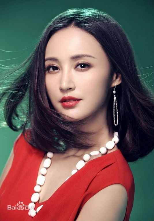 张歆艺(Zhang Xinyi)前后照片