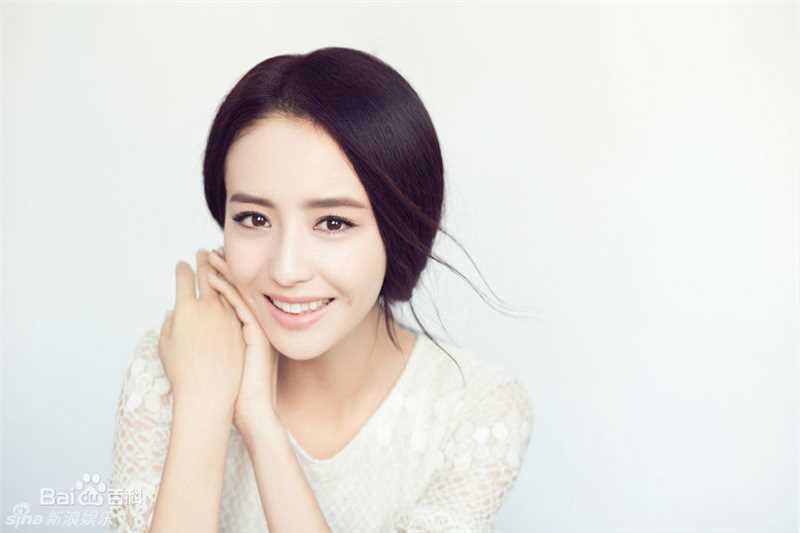 佟丽娅(Tong Liya、 Liliya)白衣生活照相册