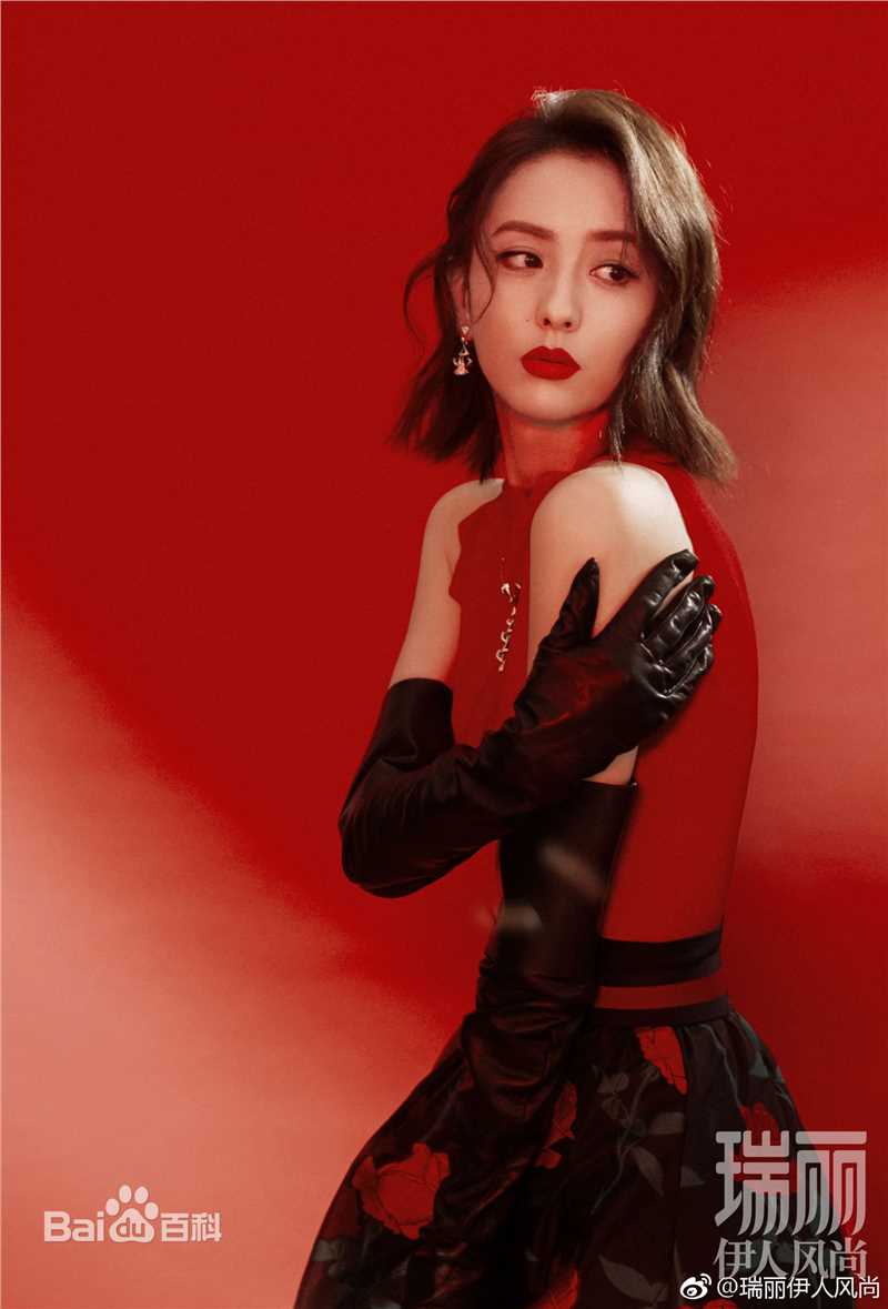 佟丽娅(Tong Liya、 Liliya)红唇前后照片