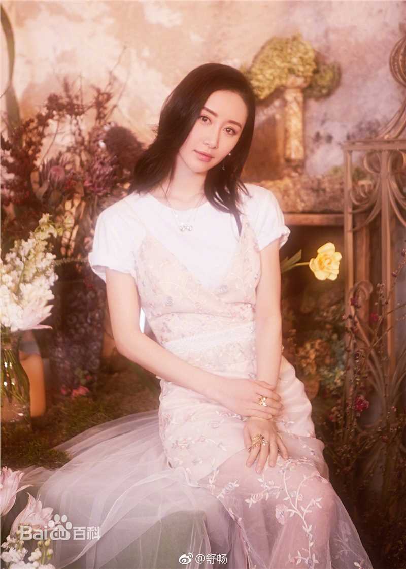 舒畅(Jennifer)机场、街拍生活照