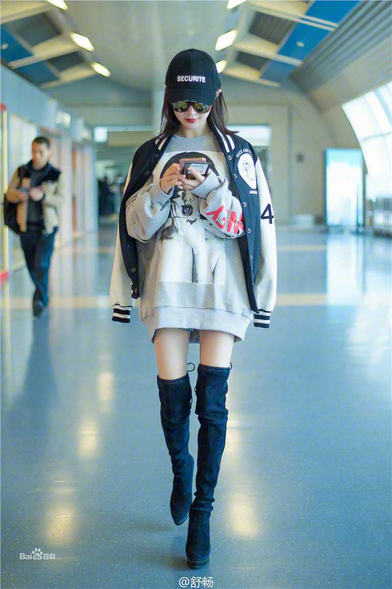 舒畅(Jennifer)机场、街拍生活照