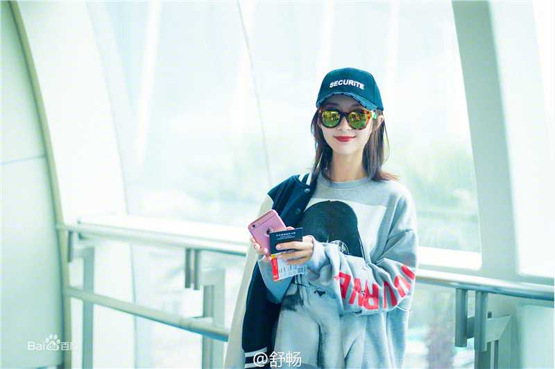 舒畅(Jennifer)机场、街拍生活照