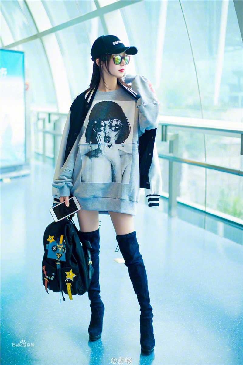 舒畅(Jennifer)机场、街拍生活照