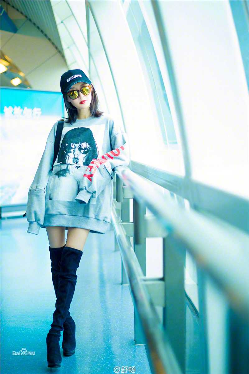 舒畅(Jennifer)机场、街拍生活照