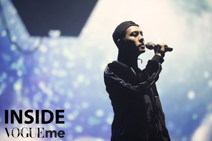 陈伟霆(William Chan)演唱会后台纪实素颜照壁纸