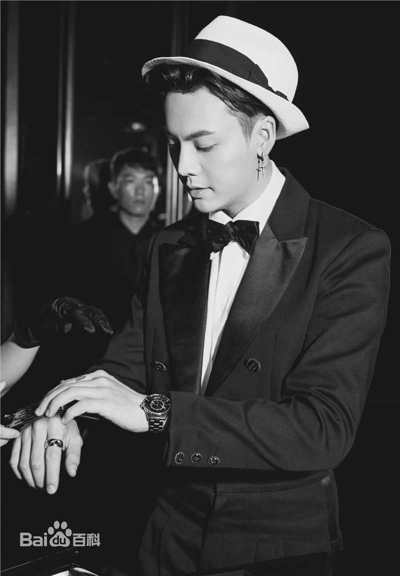 陈伟霆(William Chan)上海香奈儿J12XS腕表发布会生活照