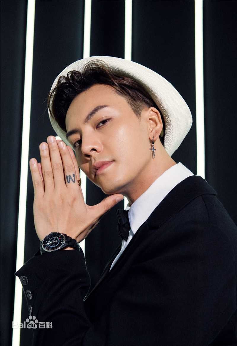 陈伟霆(William Chan)上海香奈儿J12XS腕表发布会生活照