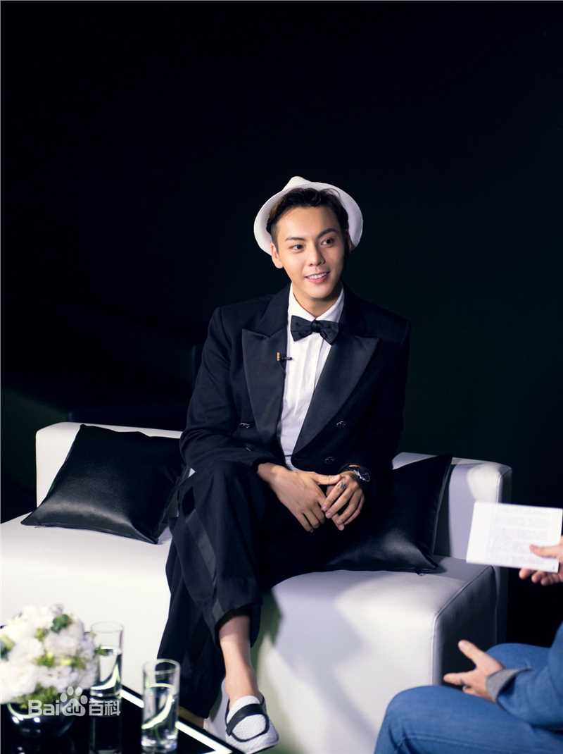 陈伟霆(William Chan)上海香奈儿J12XS腕表发布会生活照