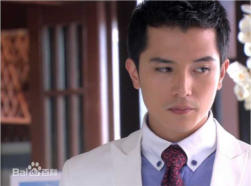 邱泽(Roy Chiu、ロイ·チウ)《爱情睡醒了》精选剧照