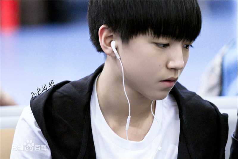 王俊凯(Karry)机场图册(一)素颜照相册