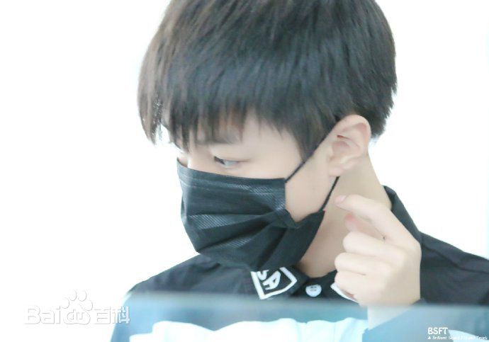 王俊凯(Karry)机场图册(一)素颜照相册