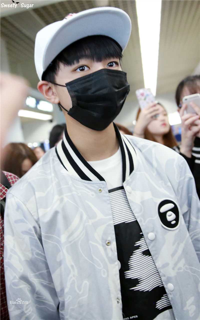 王俊凯(Karry)机场图册(一)素颜照相册