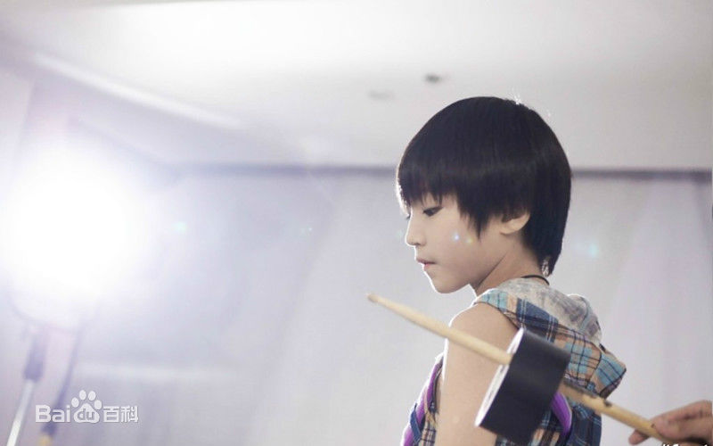 王俊凯(Karry)童年前后照片