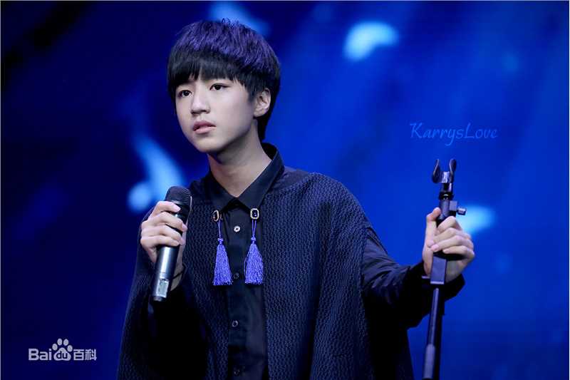 王俊凯(Karry)十六岁生日会前后照片