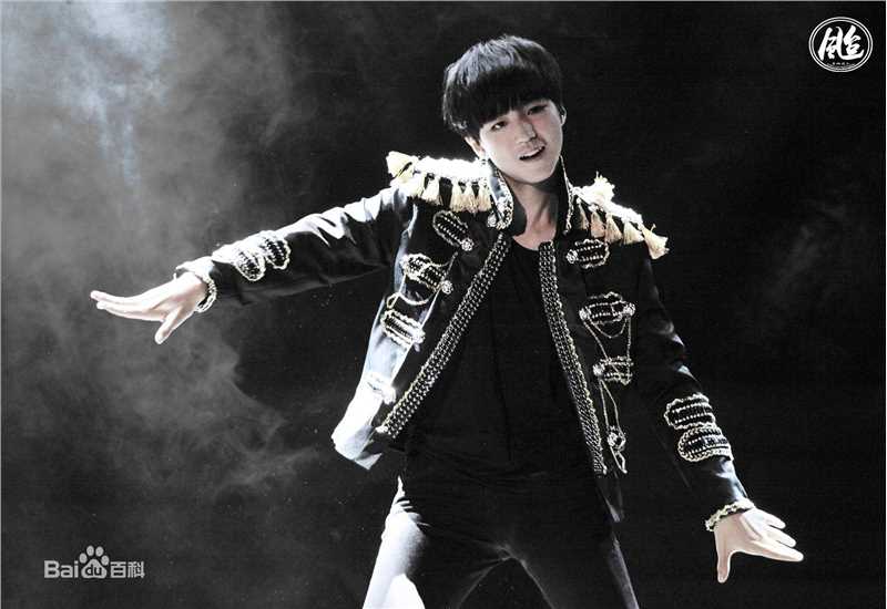 王俊凯(Karry)十六岁生日会前后照片