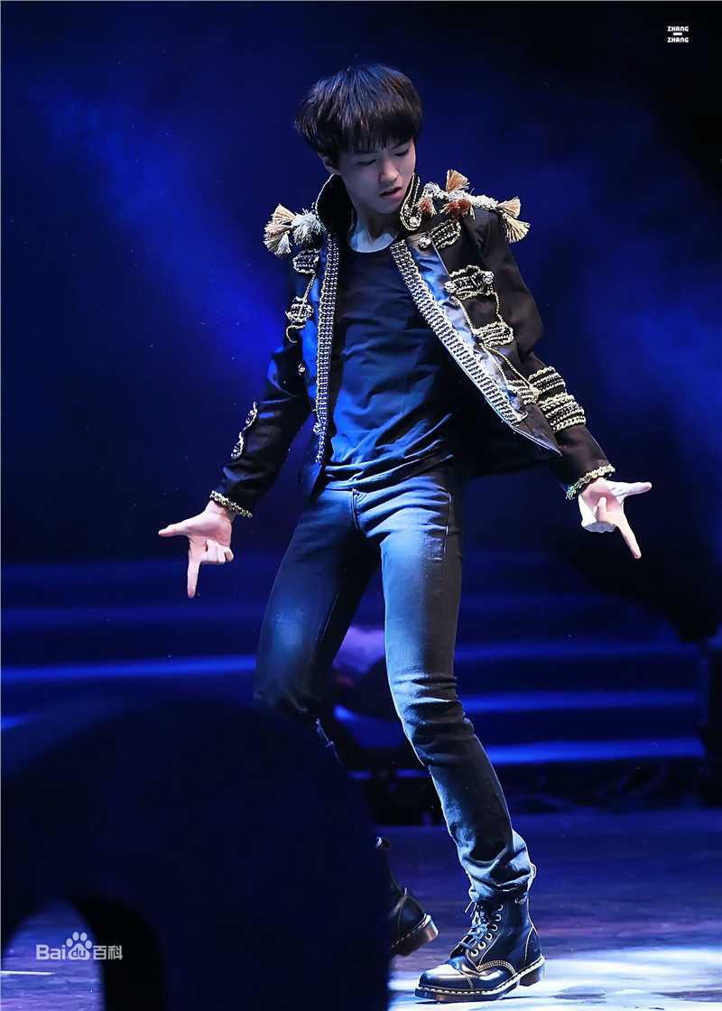 王俊凯(Karry)十六岁生日会前后照片