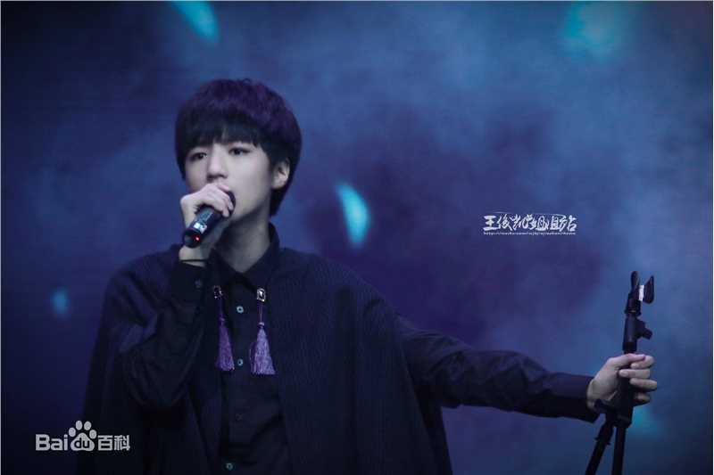 王俊凯(Karry)十六岁生日会前后照片