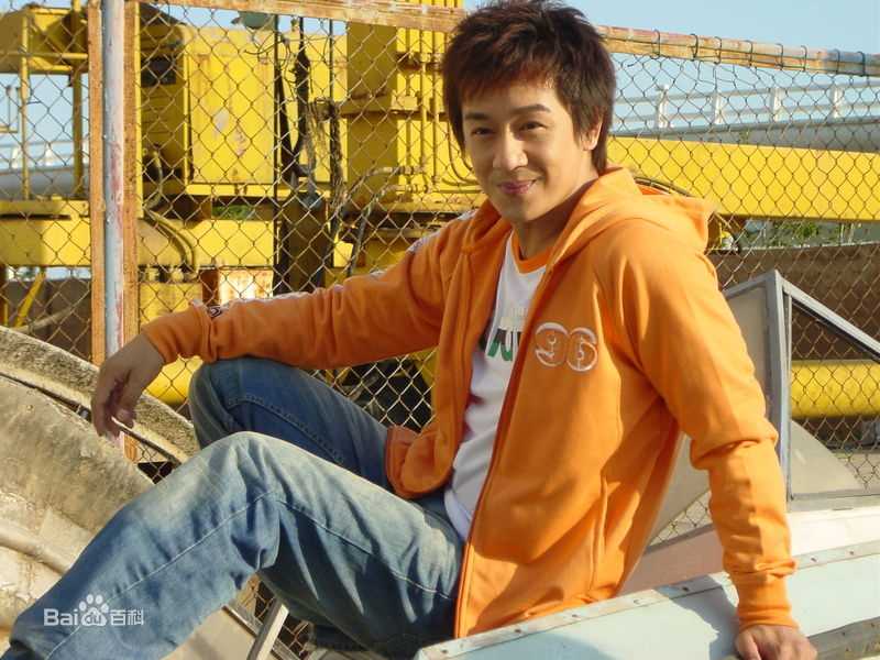 陈浩民(Benny Chan)服装代言前后照片