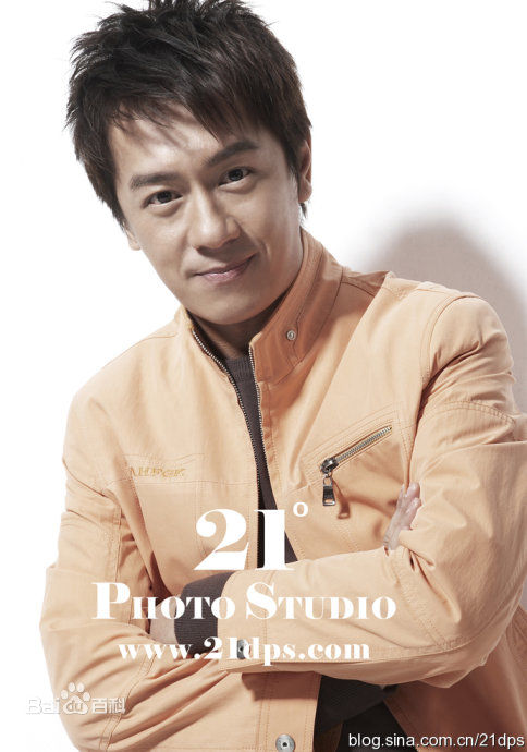 陈浩民(Benny Chan)服装代言前后照片