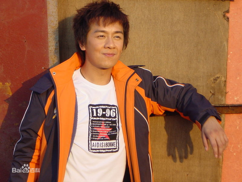 陈浩民(Benny Chan)服装代言前后照片