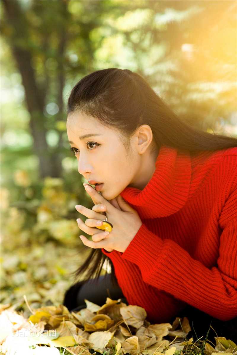 潘时七(Sookie)户外生活照性感图片图集