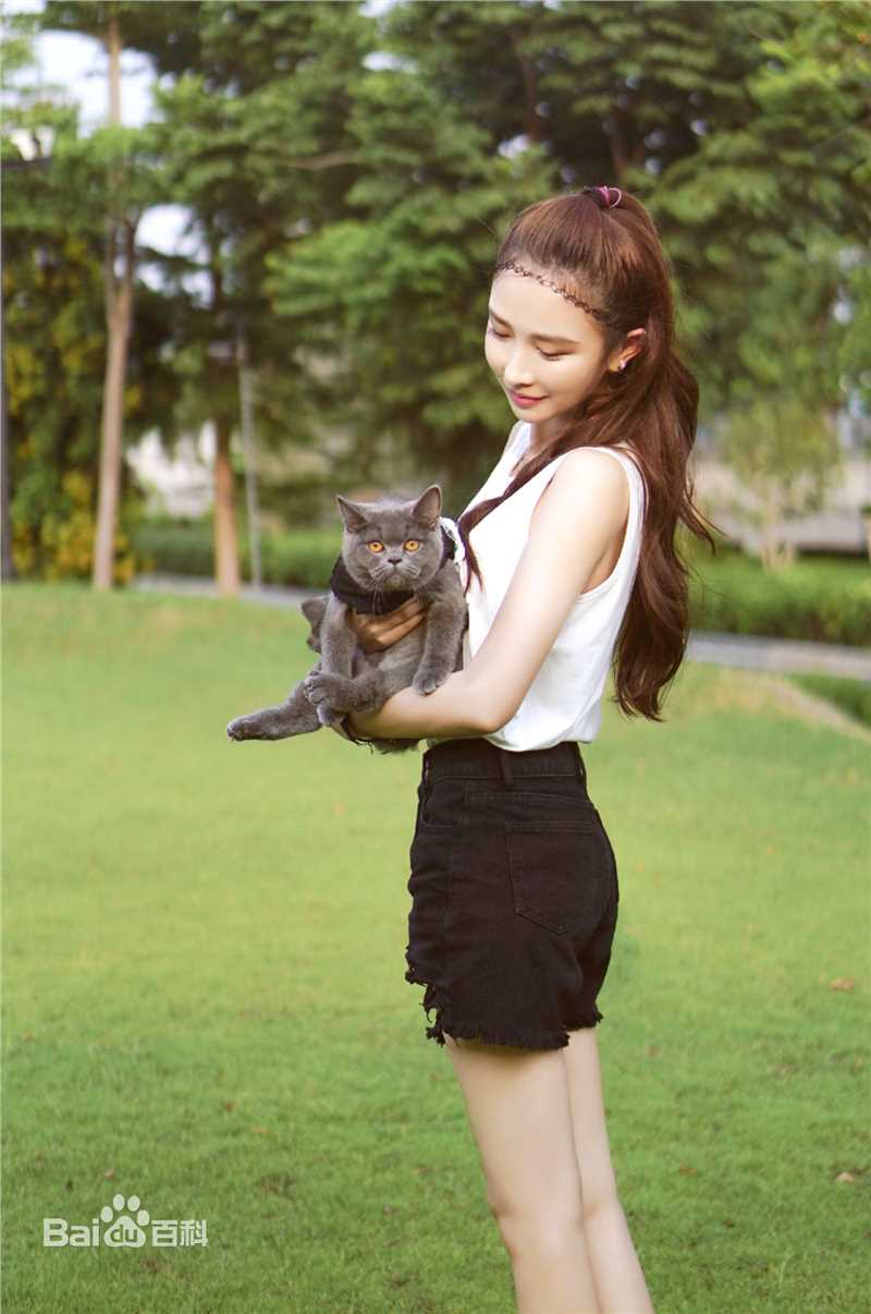 潘时七(Sookie)户外生活照性感图片图集