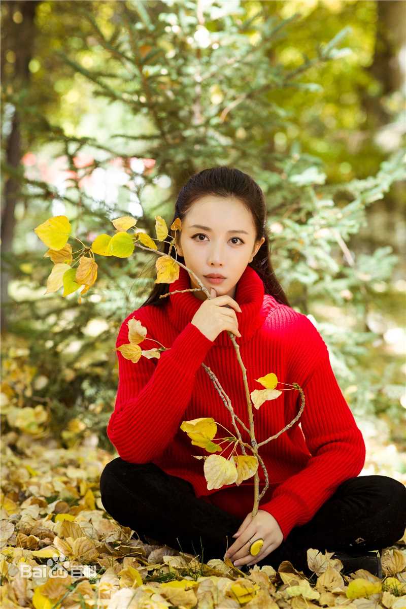 潘时七(Sookie)户外生活照性感图片图集