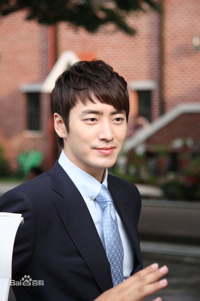 精选李浚赫(Lee Jun Hyuk、イ ジュンヒョク)李俊赫精彩图册