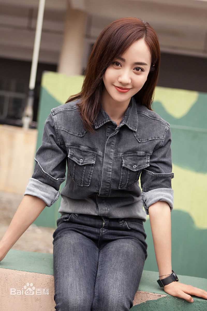 杨蓉(Yang Rong)生日会性感图片图集