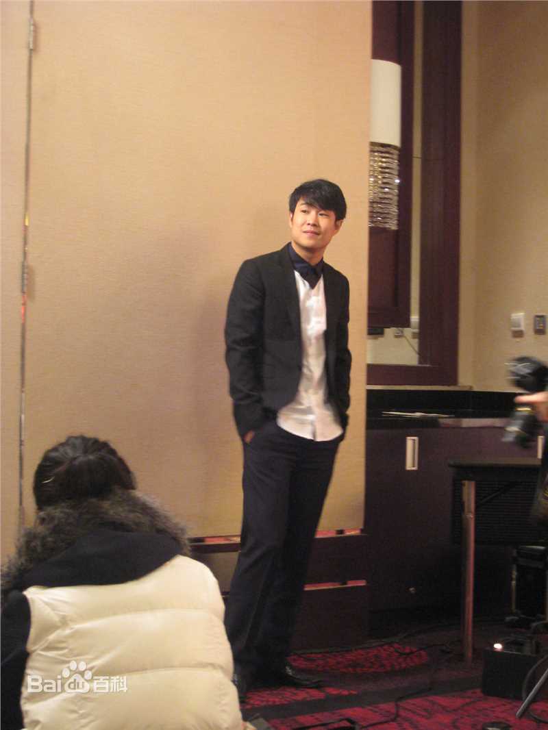 沈鹤(Shen He)小沈阳图册