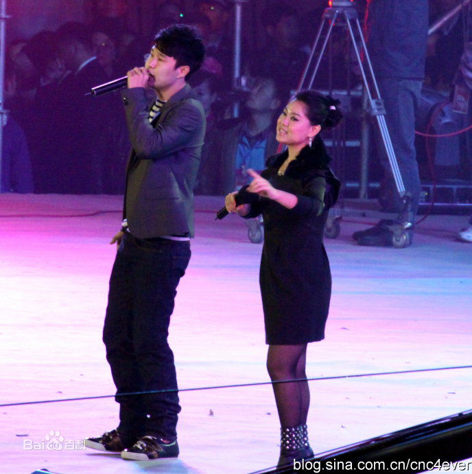 沈鹤(Shen He)情系辽阳大型演唱会生活照