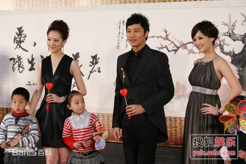 谭耀文(Patrick Tam)活动照性感图片图集