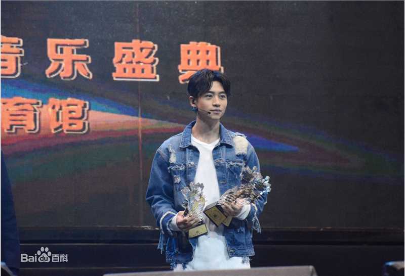 魏晨(Vision Wei)2016劲歌王音乐盛典壁纸壁纸