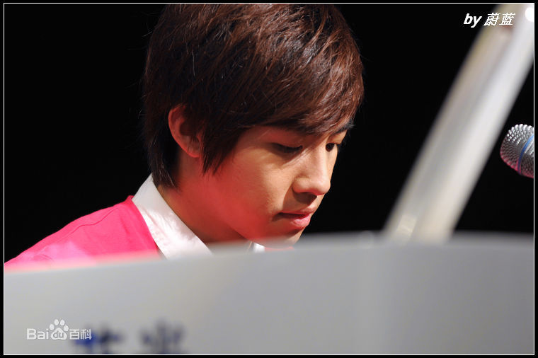 俞灏明(Ham)时光荏苒壁纸壁纸