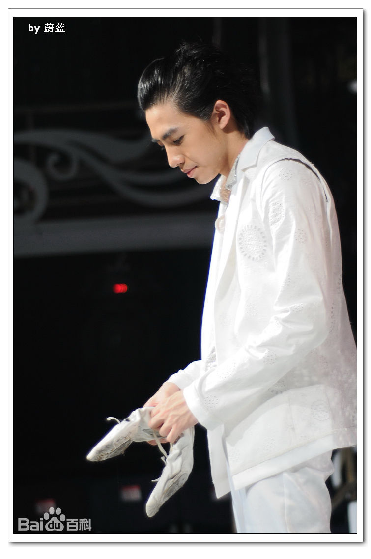 俞灏明(Ham)时光荏苒壁纸壁纸