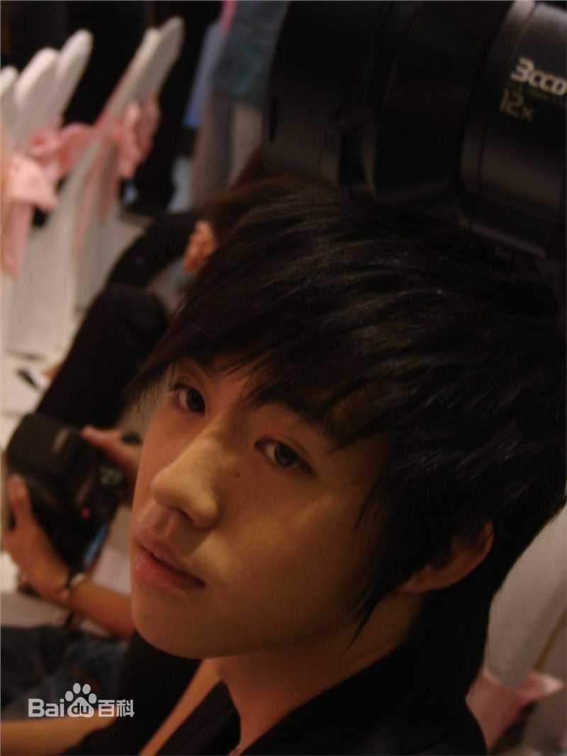 俞灏明(Ham)时光荏苒壁纸壁纸