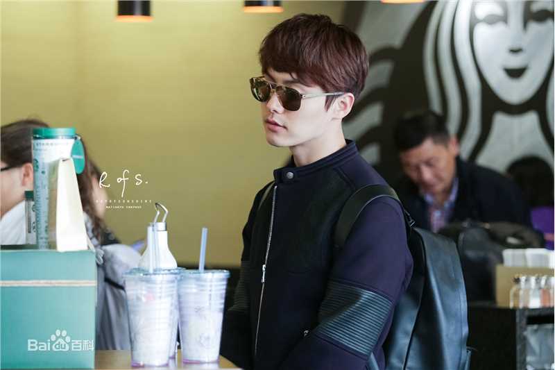 马天宇(Ray Ma)机场照1生活照