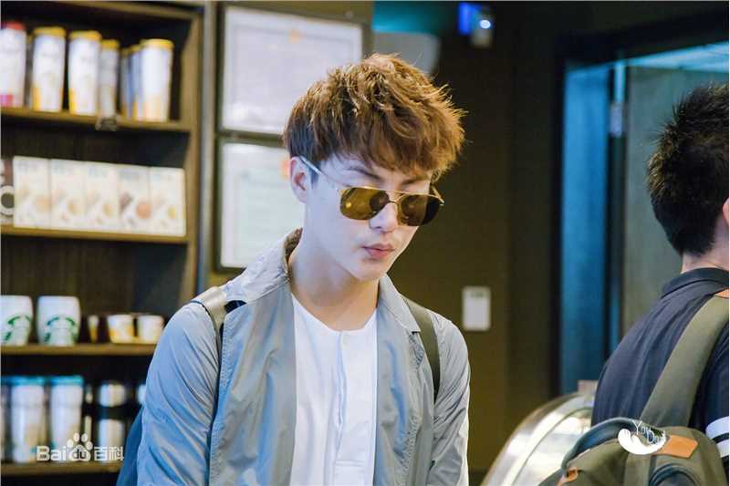 马天宇(Ray Ma)机场照1生活照