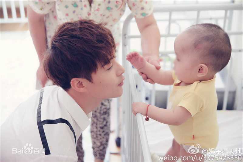 马天宇(Ray Ma)爱佑未来番茄星公益生活照