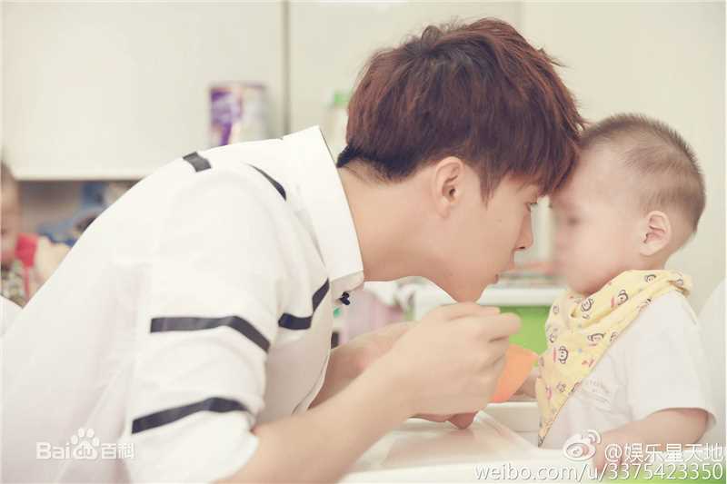 马天宇(Ray Ma)爱佑未来番茄星公益生活照