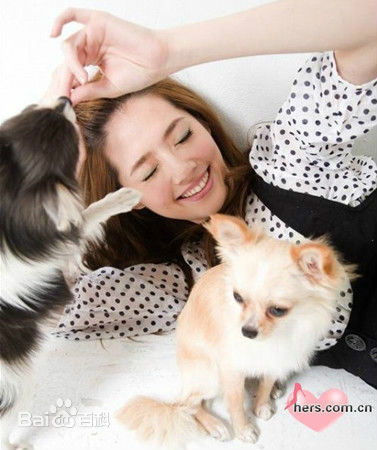 郭碧婷(Bea Hayden)与小动物壁纸壁纸